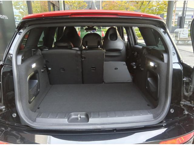 ＭＩＮＩ ジョンクーパーワークス　クラブマン　ＪＣＷ・トリム　ＭＮ２年保証　ワンオーナー　ＪＣＷ　　ＡＬＬ４　パドルシフト　ミッドナイトブラック　カバナシート装備　ピアノブラックエクステリア　バックカメラ　縦列駐車アシスト　車検整備付（32枚目）