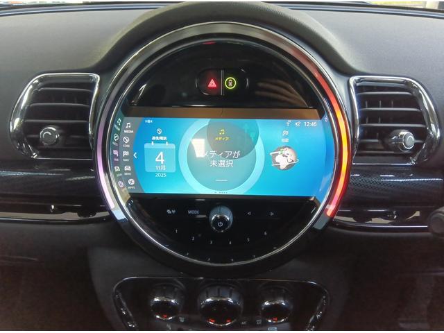 ＭＩＮＩ クーパークラブマンプレミアム＋Ｐ　クラシック・トリム　ＭＮ２年保証　ワンオーナー　ナビ　前後ドラレコ　社外品フルセグチューナー　ナノクホワイト／ブラックルーフ　アップルカープレイ　バックカメラ　前後ＰＤＣ　管理ユーザー下取り車（9枚目）