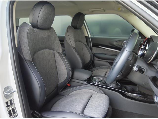 ＭＩＮＩ クーパークラブマンプレミアム＋Ｐ　クラシック・トリム　ＭＮ２年保証　ワンオーナー　ナビ　前後ドラレコ　社外品フルセグチューナー　ナノクホワイト／ブラックルーフ　アップルカープレイ　バックカメラ　前後ＰＤＣ　管理ユーザー下取り車（13枚目）