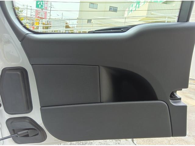 ＭＩＮＩ クーパークラブマンプレミアム＋Ｐ　クラシック・トリム　ＭＮ２年保証　ワンオーナー　ナビ　前後ドラレコ　社外品フルセグチューナー　ナノクホワイト／ブラックルーフ　アップルカープレイ　バックカメラ　前後ＰＤＣ　管理ユーザー下取り車（26枚目）