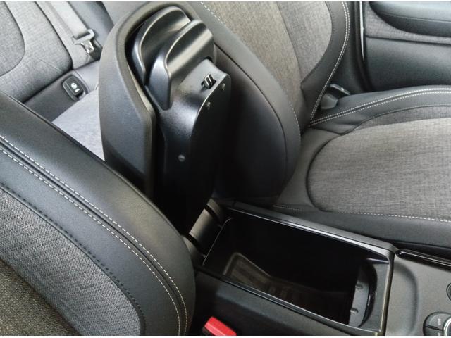 ＭＩＮＩ クーパークラブマンプレミアム＋Ｐ　クラシック・トリム　ＭＮ２年保証　ワンオーナー　ナビ　前後ドラレコ　社外品フルセグチューナー　ナノクホワイト／ブラックルーフ　アップルカープレイ　バックカメラ　前後ＰＤＣ　管理ユーザー下取り車（32枚目）