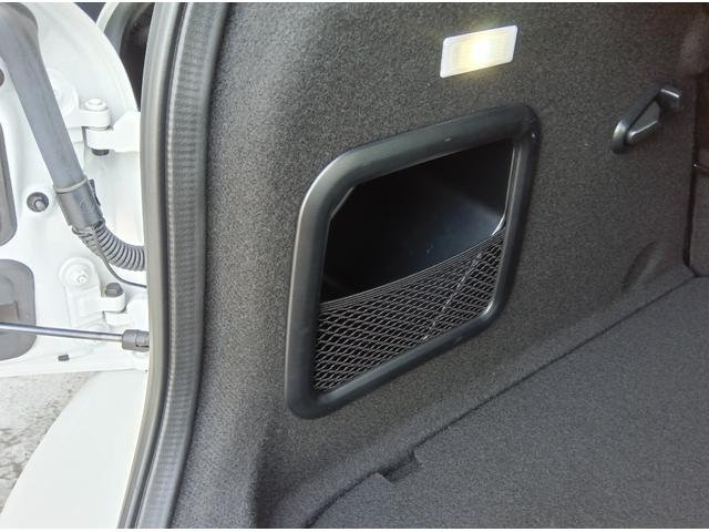 ＭＩＮＩ クーパークラブマンプレミアム＋Ｐ　クラシック・トリム　ＭＮ２年保証　ワンオーナー　ナビ　前後ドラレコ　社外品フルセグチューナー　ナノクホワイト／ブラックルーフ　アップルカープレイ　バックカメラ　前後ＰＤＣ　管理ユーザー下取り車（44枚目）