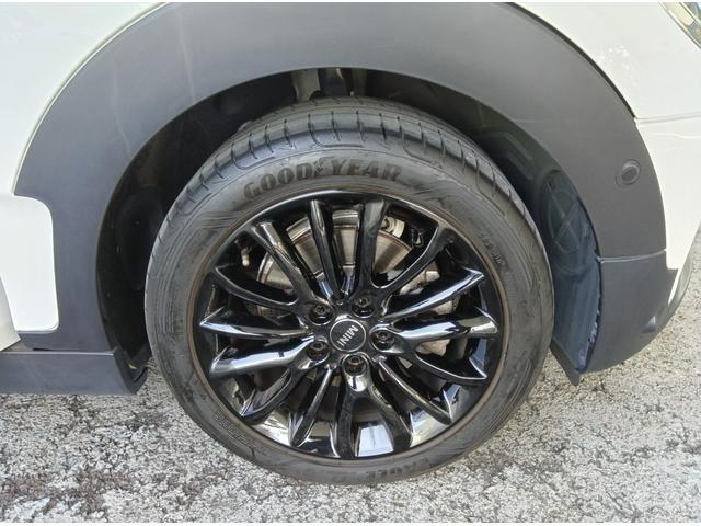 ＭＩＮＩ クーパークラブマンプレミアム＋Ｐ　クラシック・トリム　ＭＮ２年保証　ワンオーナー　ナビ　前後ドラレコ　社外品フルセグチューナー　ナノクホワイト／ブラックルーフ　アップルカープレイ　バックカメラ　前後ＰＤＣ　管理ユーザー下取り車（68枚目）