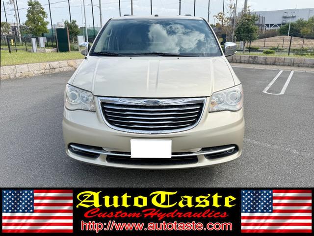 クライスラー・タウン&カントリー LIMITED サンルーフ 新車並行 実走行車両 ヴォーグタイヤ ドラレコ(11枚目)