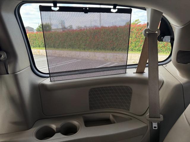 クライスラー・タウン&カントリー LIMITED サンルーフ 新車並行 実走行車両 ヴォーグタイヤ ドラレコ(59枚目)