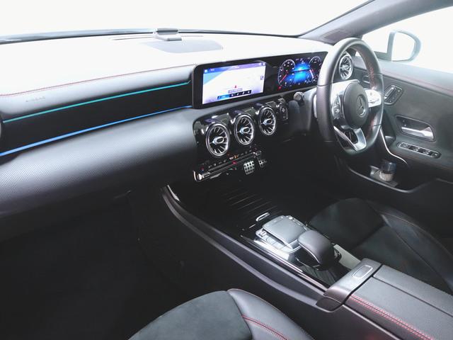 ＣＬＡクラス シューティングブレーク ＣＬＡ１８０　シューティングブレーク　ＡＭＧライン　ナビゲーションパッケージ　レーダーセーフティーパッケージ　Ｂｌｕｅｔｏｏｔｈ接続　ＥＴＣ　ＬＥＤヘッドライト　ＴＶ　アイドリングストップ　クルーズコントロール　コネクテッド機能（11枚目）