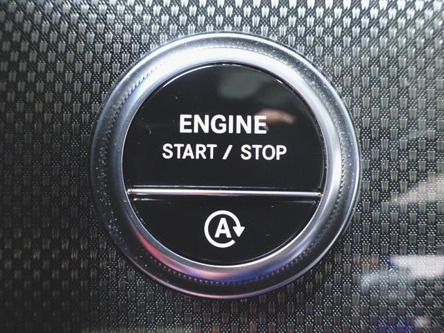 Ｃクラス Ｃ２００　アバンギャルド　ＡＭＧラインパッケージ　ベーシックパッケージ　レザーエクスクルーシブパッケージ　ＡＭＧライン　Ｂｌｕｅｔｏｏｔｈ接続　ＥＴＣ　ＬＥＤヘッドライト　ＴＶ　アイドリングストップ　クルーズコントロール（15枚目）