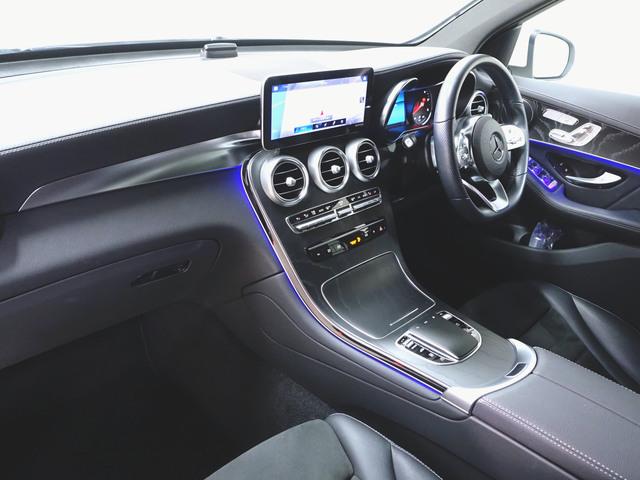 ＧＬＣ ＧＬＣ２２０　ｄ　４マチック　ＡＭＧライン　Ｂｌｕｅｔｏｏｔｈ接続　ＥＴＣ　ＬＥＤヘッドライト　ＴＶ　アイドリングストップ　クルーズコントロール　コネクテッド機能　サイドカメラ　サンルーフ・ガラスルーフ　シートヒーター　トランクスルー　ナビ（11枚目）