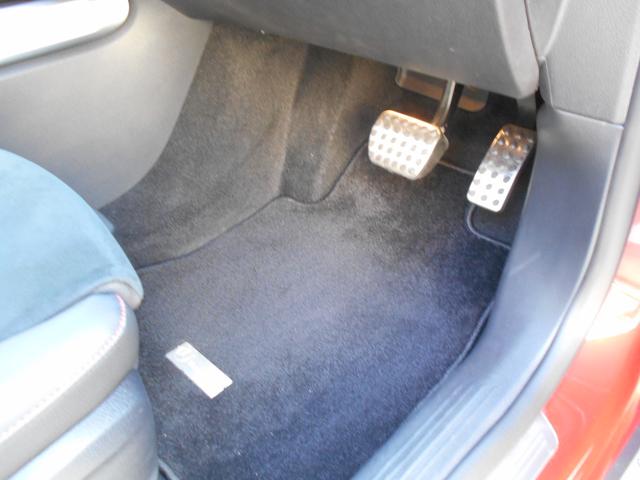 GLB GLB200 d 4マチック AMGラインパッケージ 3列シート AMGライン Bluetooth接続 ETC LEDヘッドライト TV アイドリングストップ クルーズコントロール シートヒーター ナビ パワーシート(10枚目)