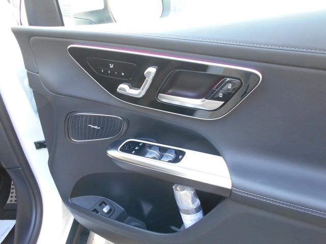 GLC GLC350 e 4マチック スポーツ エディションスター Bluetooth接続 ETC LEDヘッドライト TV アイドリングストップ クルーズコントロール サンルーフ・ガラスルーフ シートヒーター ナビ パワーシート 横滑り防止装置 音楽プレーヤー接続(18枚目)