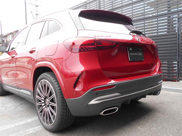 GLAクラス GLA180 AMGラインパッケージ Bluetooth接続 ETC LEDヘッドライト TV アイドリングストップ クルーズコントロール コネクテッド機能 サイドカメラ シートヒーター トランクスルー ナビ(3枚目)