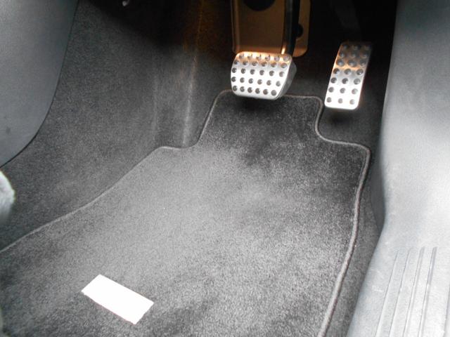 GLAクラス GLA180 AMGラインパッケージ Bluetooth接続 ETC LEDヘッドライト TV アイドリングストップ クルーズコントロール コネクテッド機能 サイドカメラ シートヒーター トランクスルー ナビ(11枚目)