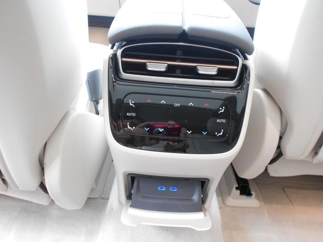 EQS SUV EQS450 4マチック SUV AMGラインパッケージ 3列シート Bluetooth接続 ETC LEDヘッドライト TV クルーズコントロール コネクテッド機能 サイドカメラ サンルーフ・ガラスルーフ シートエアコン(14枚目)