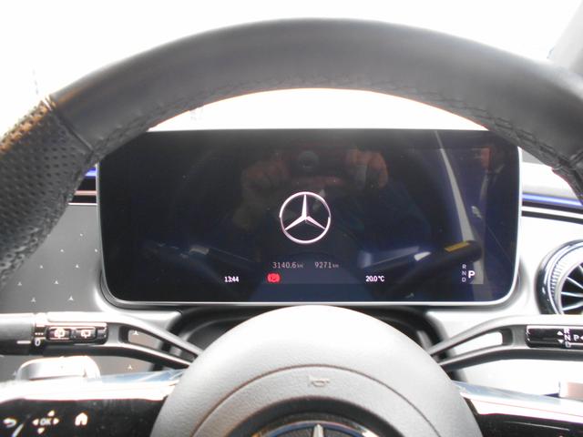 ＥＱＥ ＳＵＶ ＥＱＥ３５０　４マチック　ＳＵＶ　ローンチエディション　Ｂｌｕｅｔｏｏｔｈ接続　ＥＴＣ　ＬＥＤヘッドライト　ＴＶ　クルーズコントロール　コネクテッド機能　サイドカメラ　サンルーフ・ガラスルーフ　シートエアコン　シートヒーター　トランクスルー　ナビ（11枚目）