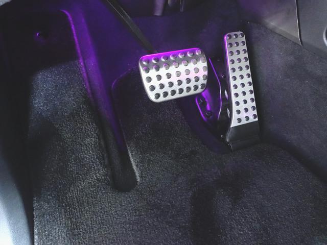 Gクラス G63 マグノヒーローエディション Bluetooth接続 ETC LEDヘッドライト TV アイドリングストップ クルーズコントロール コネクテッド機能 サイドカメラ サンルーフ・ガラスルーフ シートエアコン シートヒーター(9枚目)