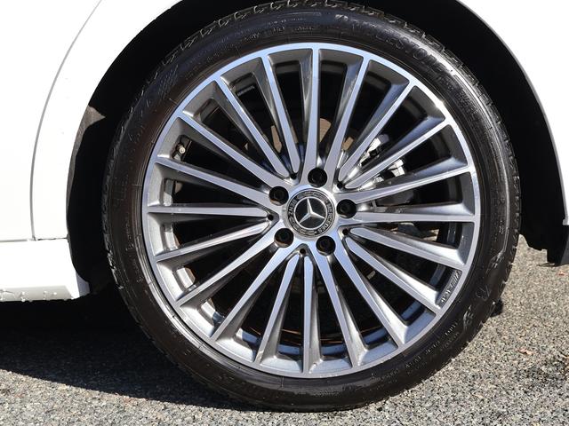 CLAクラス CLA200d AMGラインパッケージ 新車保証継承付 19AW 360/3Dビュー 駐車アシスト フットトランクオープナー 置く充電 シートH アンビエントライト ナビ TV BT USB デジタルコックピットDISP マルチビームLED(14枚目)