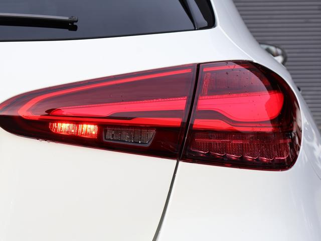 Ａクラス Ａ２００ｄ　新車保証継承付き　１８ＡＷ　マルチビームＬＥＤ　純正ドラレコ前後　パワーシートシートヒーター　アンビエントライト　ワイヤレスチャージャー　パーキングアシスト　Ａｐｐｌｅ／ａｎｄｒｏｉｄ対応（13枚目）