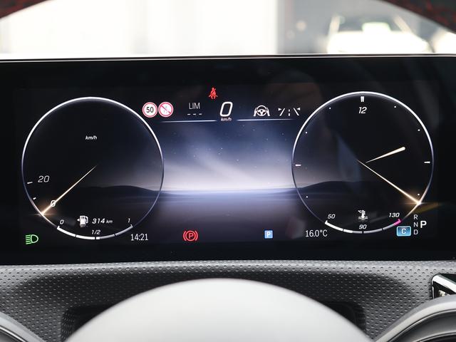 Ａクラス Ａ２００ｄ　新車保証継承付き　１８ＡＷ　マルチビームＬＥＤ　純正ドラレコ前後　パワーシートシートヒーター　アンビエントライト　ワイヤレスチャージャー　パーキングアシスト　Ａｐｐｌｅ／ａｎｄｒｏｉｄ対応（50枚目）