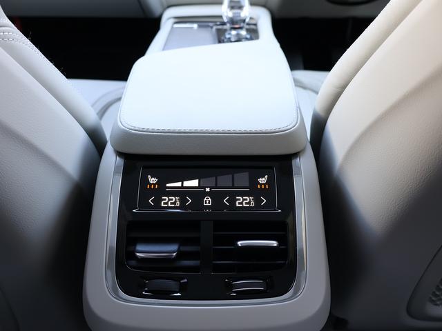 Ｖ９０ アルティメット　Ｂ５　新車保証継承付　白革マッサージ　サンルーフ　ハーマンサウンド　ヘッドアップＤＩＳＰシートベンチレーション　４シート＆ステアリングヒーター　１９ＡＷ　Ｇｏｏｇｌｅ　３６０ビュー　クリスタルシフト（48枚目）