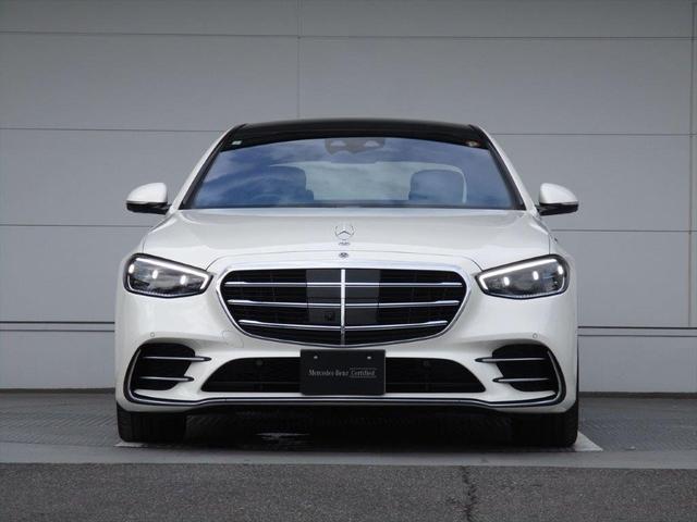 Ｓ５００　４マチック　ＡＭＧラインパッケージ　ベーシックパッケージ　レザーエクスクルーシブパッケージ　レーダーセーフティーパッケージ　パノラミックスライディングルーフ　ヘッドアップディスプレイ　ｍｅコネクト　シートヒーター　シートベンチレーター(2枚目)