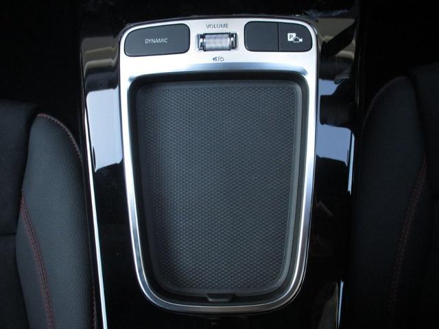 Ａクラスセダン Ａ２００ｄ　セダン　ＡＭＧラインパッケージ　アドバンスドパッケージ　パノラミックスライディングルーフ　ヘッドアップディスプレイ　レーダーセーフティーパッケージ　ｍｅコネクト　パワーシート　シートヒーター　３６０度カメラ　ＥＴＣ２．０（38枚目）