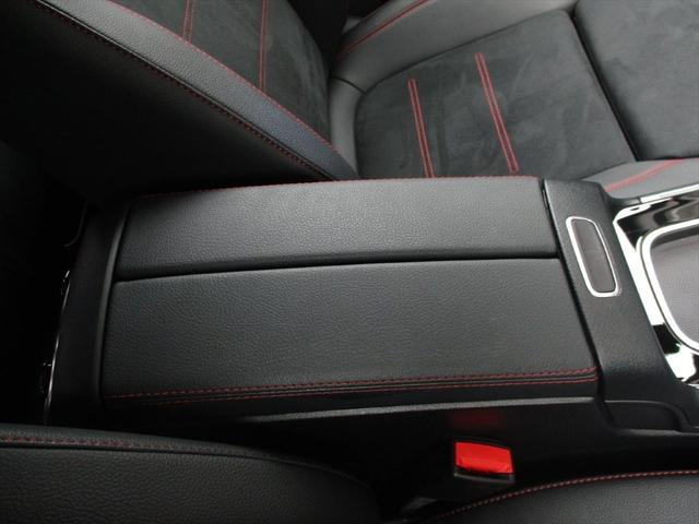 ＧＬＡクラス ＧＬＡ２００ｄ　４マチック　ＡＭＧラインパッケージ　パノラミックスライディングルーフ　レーダーセーフティーパッケージ　ｍｅコネクト　パワーシート　シートヒーター　３６０度カメラ　ＥＴＣ２．０　ナビゲーション　ＴＶ　パークトロニックシステム（43枚目）