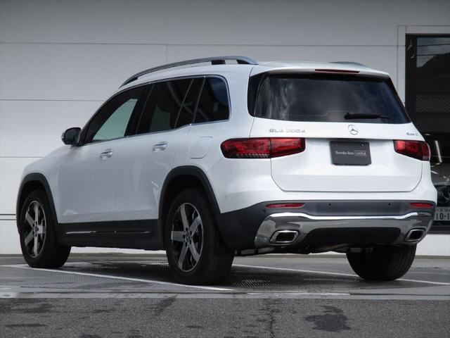 ＧＬＢ ＧＬＢ２００ｄ　４マチック　ワンオーナー　レザーエクスクルーシブパッケージ　パノラミックスライディングルーフ　メモリー付きパワーシート無し　ワイヤレスチャージング無し　ｍｅコネクト　シートヒーター　３６０度カメラ　ＥＴＣ２．０（6枚目）