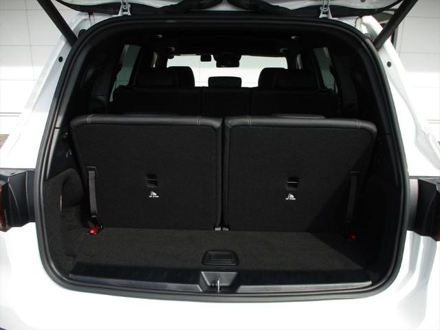 ＧＬＢ ＧＬＢ２００ｄ　４マチック　ワンオーナー　レザーエクスクルーシブパッケージ　パノラミックスライディングルーフ　メモリー付きパワーシート無し　ワイヤレスチャージング無し　ｍｅコネクト　シートヒーター　３６０度カメラ　ＥＴＣ２．０（9枚目）