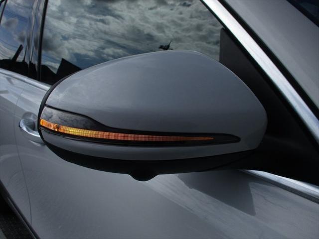 ＧＬＢ ＧＬＢ２００ｄ　４マチック　ワンオーナー　レザーエクスクルーシブパッケージ　パノラミックスライディングルーフ　メモリー付きパワーシート無し　ワイヤレスチャージング無し　ｍｅコネクト　シートヒーター　３６０度カメラ　ＥＴＣ２．０（67枚目）