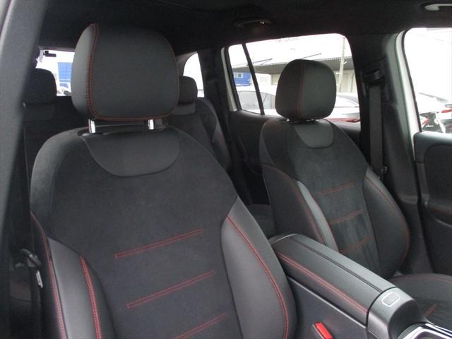 GLB GLB180 AMGラインパッケージ アドバンスドパッケージ パノラミックスライディングルーフ ヘッドアップディスプレイ 3列シート 7人乗り meコネクト パワーシート シートヒーター 360度カメラ ETC2.0(13枚目)