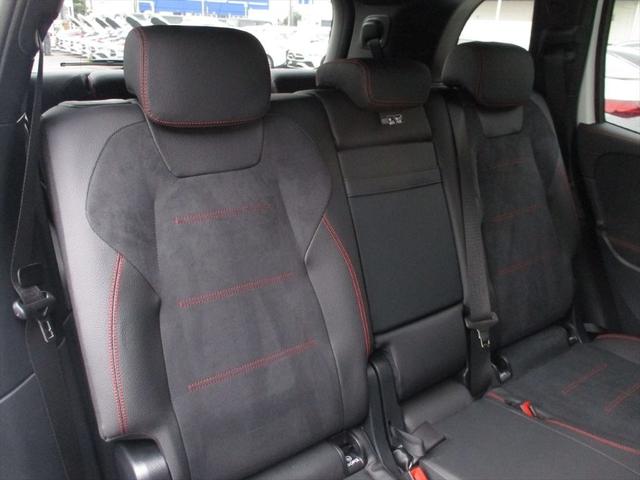 GLB GLB180 AMGラインパッケージ アドバンスドパッケージ パノラミックスライディングルーフ ヘッドアップディスプレイ 3列シート 7人乗り meコネクト パワーシート シートヒーター 360度カメラ ETC2.0(17枚目)