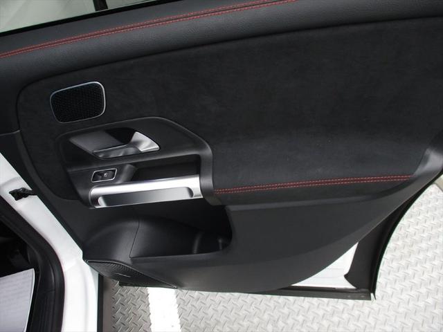 GLB GLB180 AMGラインパッケージ アドバンスドパッケージ パノラミックスライディングルーフ ヘッドアップディスプレイ 3列シート 7人乗り meコネクト パワーシート シートヒーター 360度カメラ ETC2.0(55枚目)