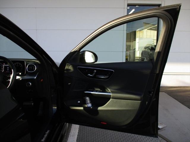 Ｃクラスステーションワゴン Ｃ２００ステーションワゴンアバンギャルドＡＭＧライＰ　ベーシックパッケージ　パノラミックスライディングルーフ　ヘッドアップディスプレイ　ｍｅコネクト　パワーシート　シートヒーター　３６０度カメラ　ＥＴＣ２．０　ナビゲーション　ＴＶ（19枚目）