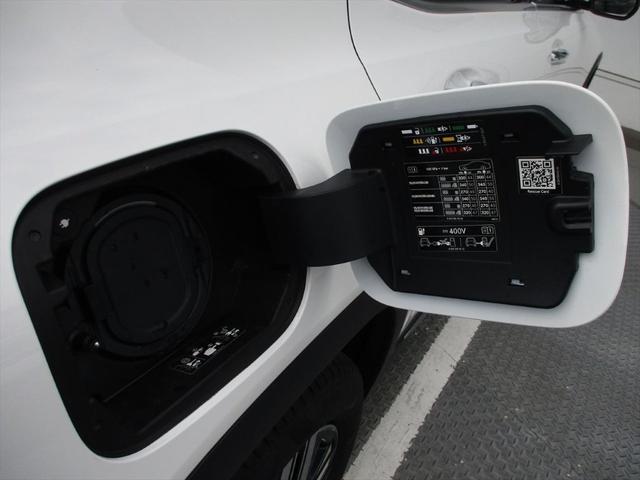 ＥＱＢ ＥＱＢ２５０＋　パノラミックスライディングルーフ　レーダーセーフティーパッケージ　ｍｅコネクト　３列シート　７人乗り　パワーシート　シートヒーター　３６０度カメラ　ＥＴＣ２．０　パークトロニックシステム（71枚目）