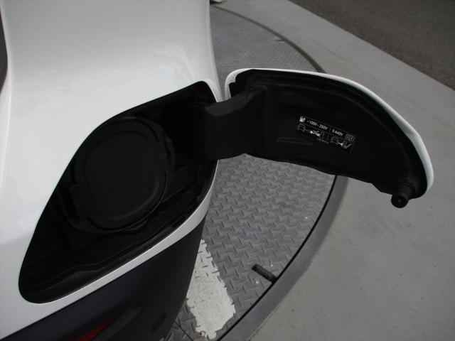 ＥＱＢ ＥＱＢ２５０＋　パノラミックスライディングルーフ　レーダーセーフティーパッケージ　ｍｅコネクト　３列シート　７人乗り　パワーシート　シートヒーター　３６０度カメラ　ＥＴＣ２．０　パークトロニックシステム（72枚目）