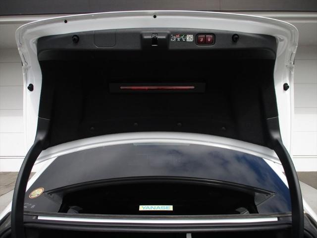 Eクラス E220d アバンギャルド AMGラインパッケージ ワンオーナー アドバンスドパッケージ ヘッドアップディスプレイ レーダーセーフティーパッケージ meコネクト パワーシート シートヒーター 360度カメラ ETC2.0(8枚目)