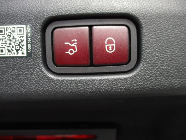 Eクラス E220d アバンギャルド AMGラインパッケージ ワンオーナー アドバンスドパッケージ ヘッドアップディスプレイ レーダーセーフティーパッケージ meコネクト パワーシート シートヒーター 360度カメラ ETC2.0(9枚目)