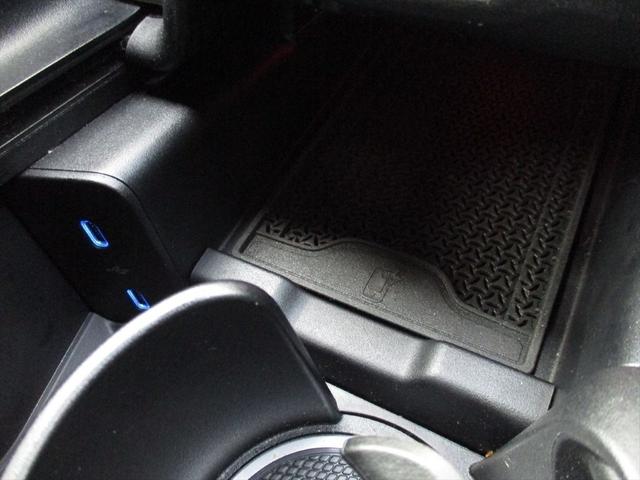 Eクラス E220d アバンギャルド AMGラインパッケージ ワンオーナー アドバンスドパッケージ ヘッドアップディスプレイ レーダーセーフティーパッケージ meコネクト パワーシート シートヒーター 360度カメラ ETC2.0(43枚目)