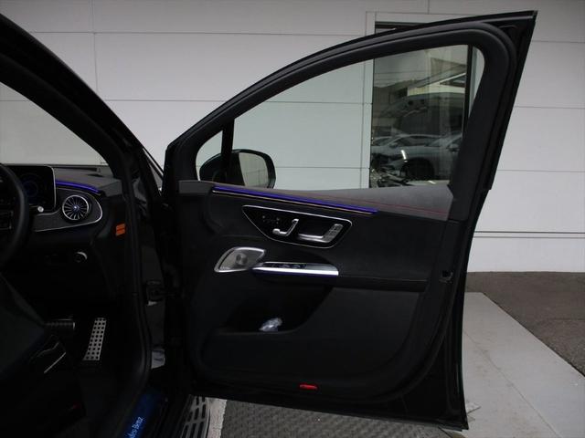 ＥＱＥ ＳＵＶ ＥＱＥ３５０　４マチック　ＳＵＶローンチエディション　２１インチＡＭＧマルチスポークアルミホイール　パノラミックスライディングルーフ　ヘッドアップディスプレイ　ｍｅコネクト　レザーシート　パワーシート　シートヒーター　シートベンチレーター　３６０度カメラ（17枚目）