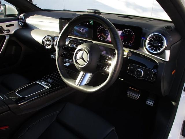 Ａクラス Ａ２００ｄ　ＡＭＧレザーエクスクルーシブパッケージ　ＡＭＧラインパッケージ　アドバンスドパッケージ　パノラミックスライディングルーフ　ヘッドアップディスプレイ　ｍｅコネクト　パワーシート　シートヒーター　３６０度カメラ　ＥＴＣ２．０（10枚目）