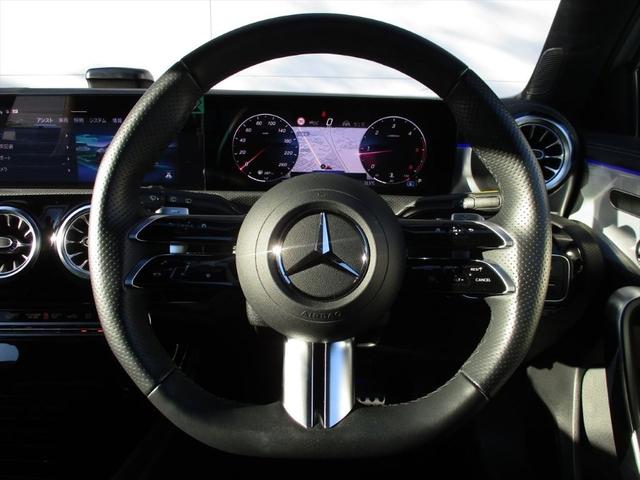 Ａクラス Ａ２００ｄ　ＡＭＧレザーエクスクルーシブパッケージ　ＡＭＧラインパッケージ　アドバンスドパッケージ　パノラミックスライディングルーフ　ヘッドアップディスプレイ　ｍｅコネクト　パワーシート　シートヒーター　３６０度カメラ　ＥＴＣ２．０（23枚目）