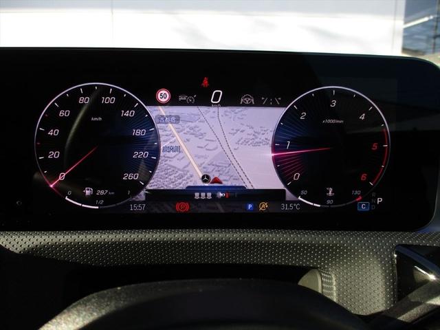 Ａクラス Ａ２００ｄ　ＡＭＧレザーエクスクルーシブパッケージ　ＡＭＧラインパッケージ　アドバンスドパッケージ　パノラミックスライディングルーフ　ヘッドアップディスプレイ　ｍｅコネクト　パワーシート　シートヒーター　３６０度カメラ　ＥＴＣ２．０（24枚目）