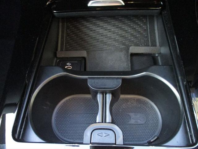 Ａクラス Ａ２００ｄ　ＡＭＧレザーエクスクルーシブパッケージ　ＡＭＧラインパッケージ　アドバンスドパッケージ　パノラミックスライディングルーフ　ヘッドアップディスプレイ　ｍｅコネクト　パワーシート　シートヒーター　３６０度カメラ　ＥＴＣ２．０（41枚目）