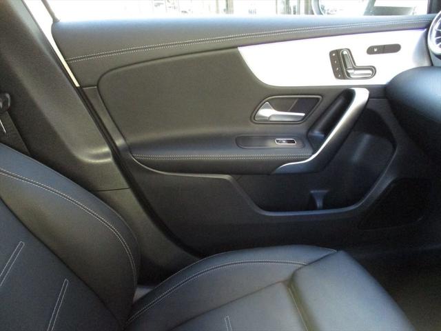 Ａクラス Ａ２００ｄ　ＡＭＧレザーエクスクルーシブパッケージ　ＡＭＧラインパッケージ　アドバンスドパッケージ　パノラミックスライディングルーフ　ヘッドアップディスプレイ　ｍｅコネクト　パワーシート　シートヒーター　３６０度カメラ　ＥＴＣ２．０（52枚目）