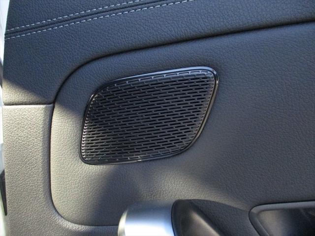 Ａクラス Ａ２００ｄ　ＡＭＧレザーエクスクルーシブパッケージ　ＡＭＧラインパッケージ　アドバンスドパッケージ　パノラミックスライディングルーフ　ヘッドアップディスプレイ　ｍｅコネクト　パワーシート　シートヒーター　３６０度カメラ　ＥＴＣ２．０（53枚目）