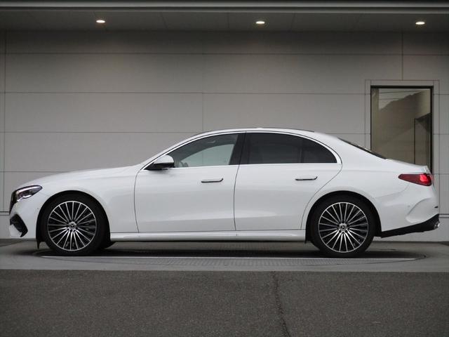 Eクラス E220d アバンギャルド AMGラインパッケージ ワンオーナー レザーエクスクルーシブパッケージ アドバンスドパッケージ パノラミックスライディングルーフ ヘッドアップディスプレイ パワーシート シートヒーター シートベンチレーター 360度カメラ(5枚目)