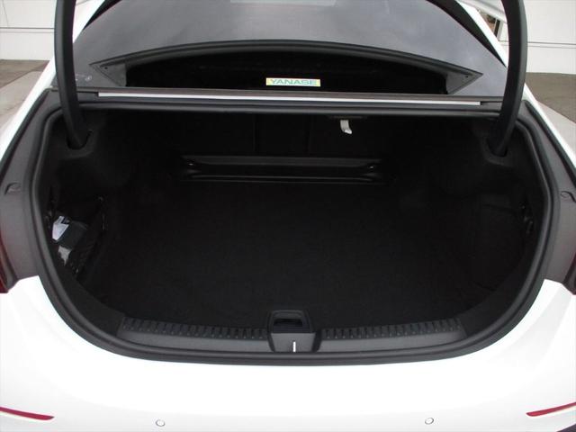 Eクラス E220d アバンギャルド AMGラインパッケージ ワンオーナー レザーエクスクルーシブパッケージ アドバンスドパッケージ パノラミックスライディングルーフ ヘッドアップディスプレイ パワーシート シートヒーター シートベンチレーター 360度カメラ(10枚目)