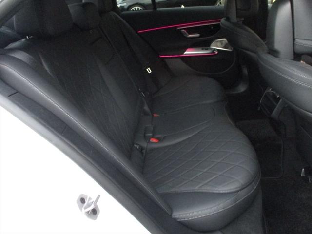 Eクラス E220d アバンギャルド AMGラインパッケージ ワンオーナー レザーエクスクルーシブパッケージ アドバンスドパッケージ パノラミックスライディングルーフ ヘッドアップディスプレイ パワーシート シートヒーター シートベンチレーター 360度カメラ(16枚目)