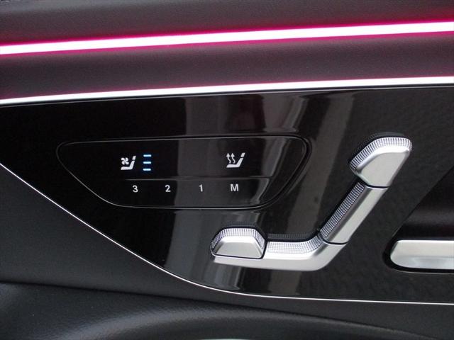 Eクラス E220d アバンギャルド AMGラインパッケージ ワンオーナー レザーエクスクルーシブパッケージ アドバンスドパッケージ パノラミックスライディングルーフ ヘッドアップディスプレイ パワーシート シートヒーター シートベンチレーター 360度カメラ(22枚目)