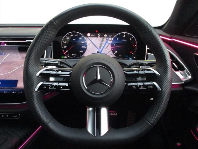 Eクラス E220d アバンギャルド AMGラインパッケージ ワンオーナー レザーエクスクルーシブパッケージ アドバンスドパッケージ パノラミックスライディングルーフ ヘッドアップディスプレイ パワーシート シートヒーター シートベンチレーター 360度カメラ(26枚目)